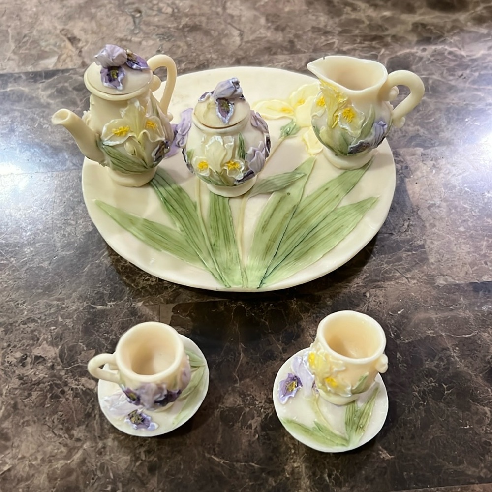 Popular Imports Mini Tea Set Iris Purple Yellow 10 Pieces 1994